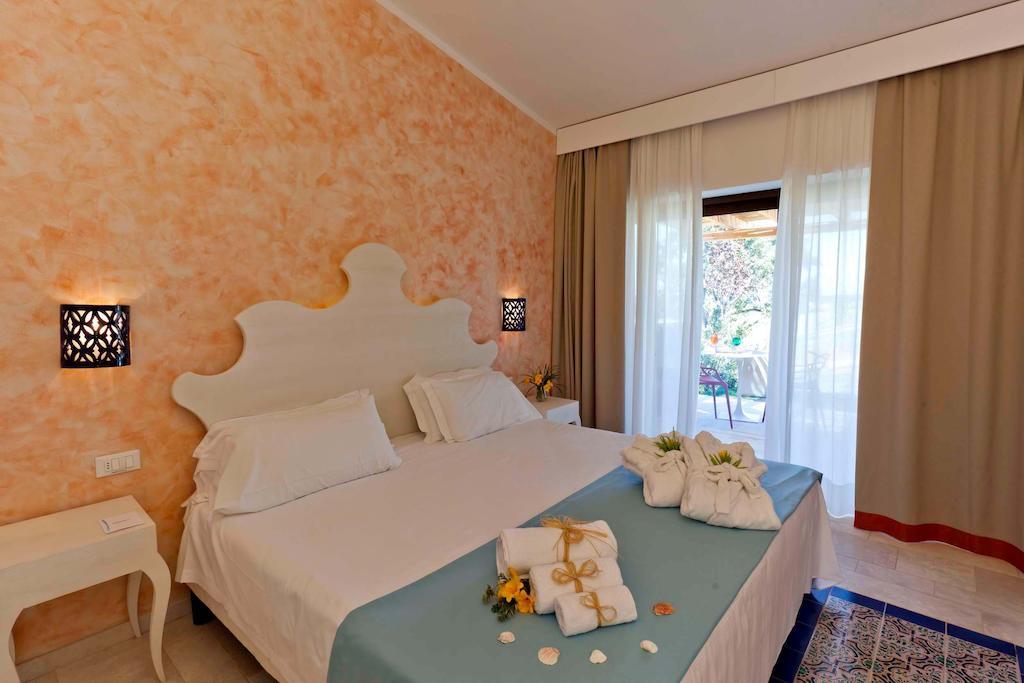 Paradise Resort And Spa San Teodoro  Εξωτερικό φωτογραφία